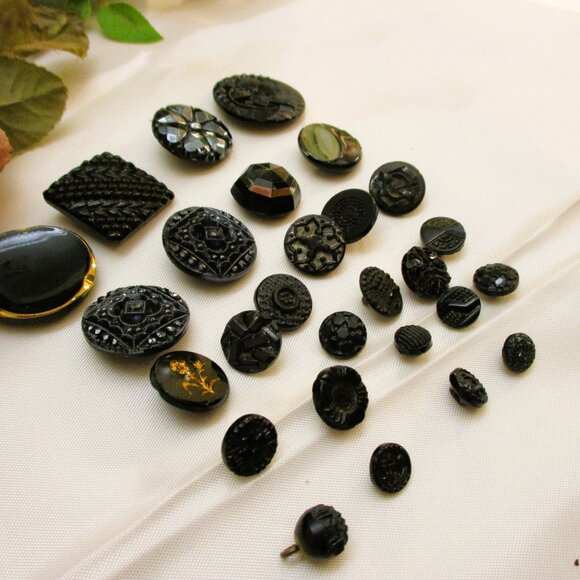 Antique FRENCH JET Black Glass Buttons: VICTORIAN Edwardian Sewing Craft - Picture 7 of 11